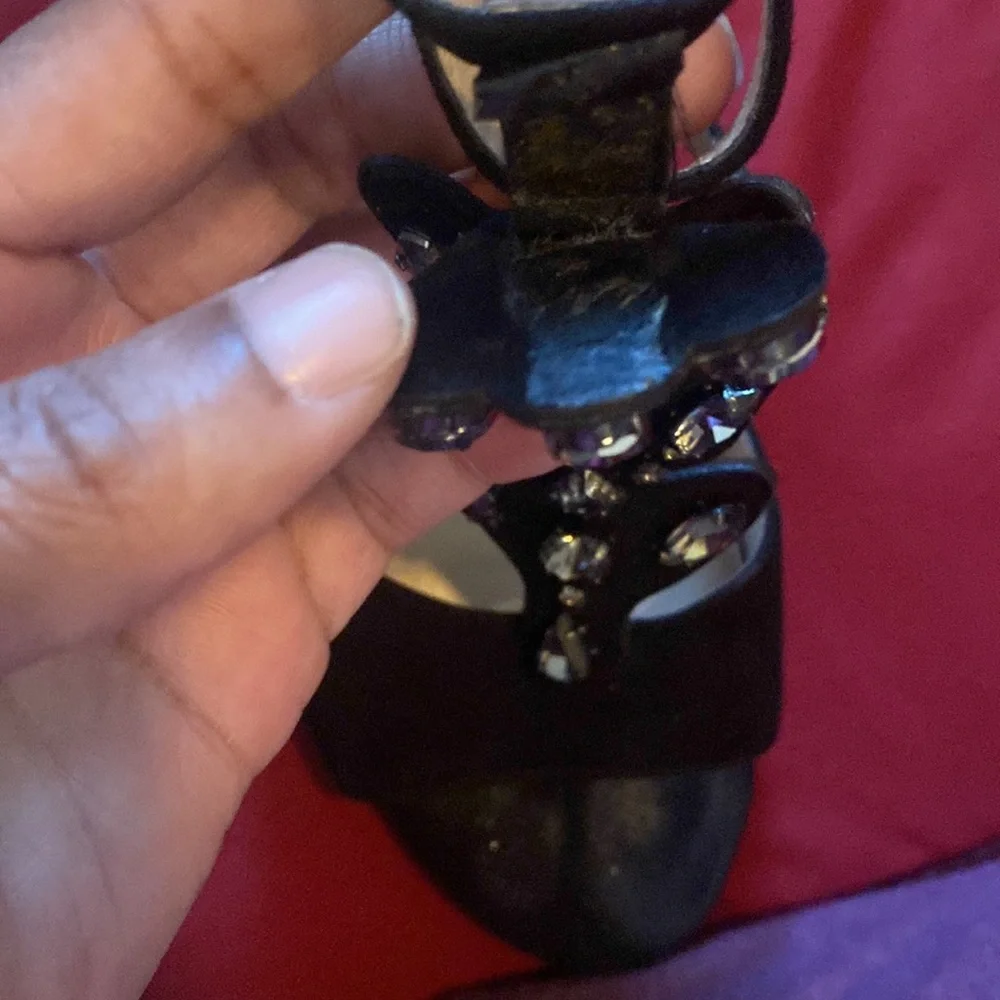 Black, jeweled  4 1/2 inch hill platform sandal! - Picture 8 of 9